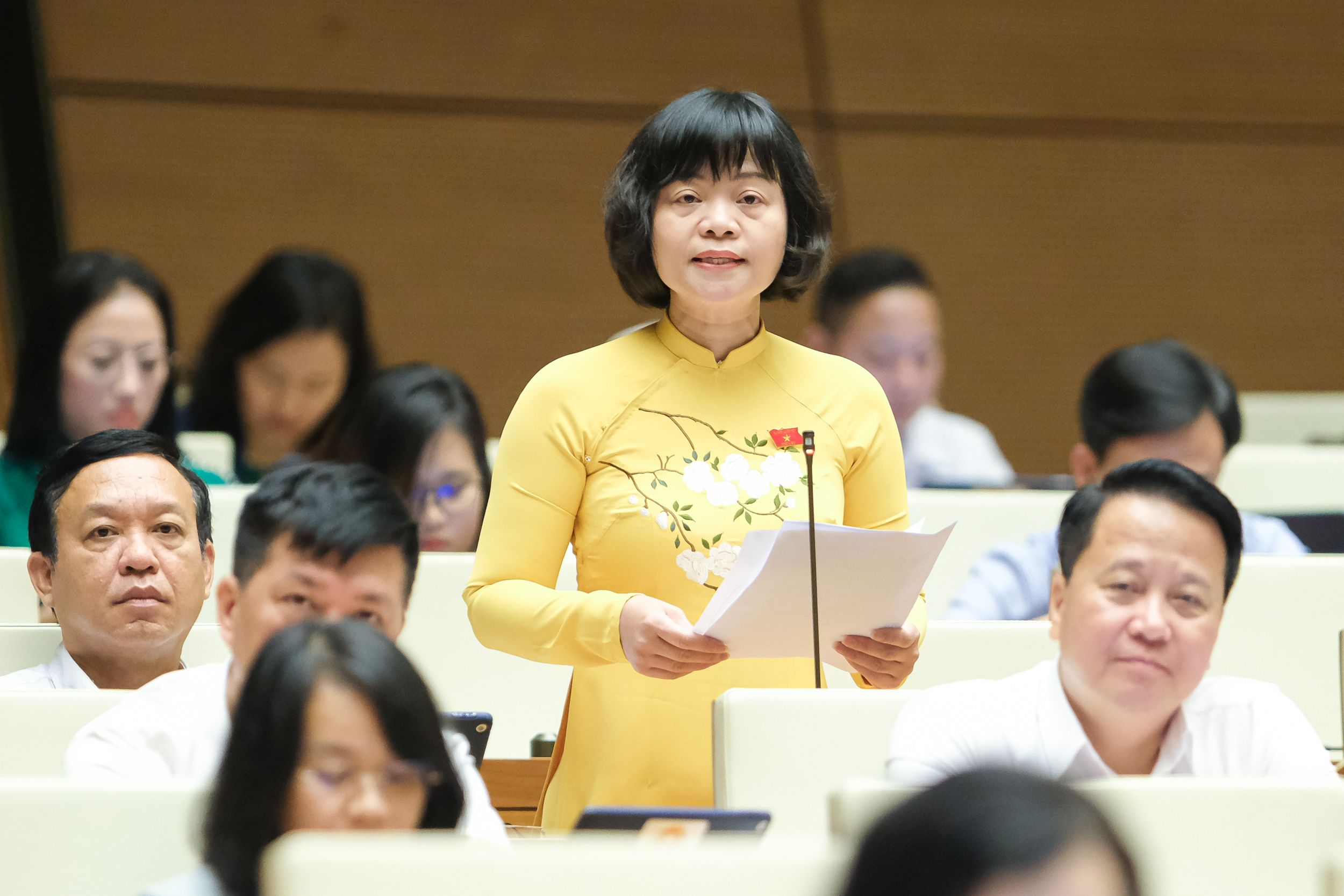 Đại biểu Quốc hội Cần cơ chế kiểm soát giá dịch vụ khám, chữa bệnh