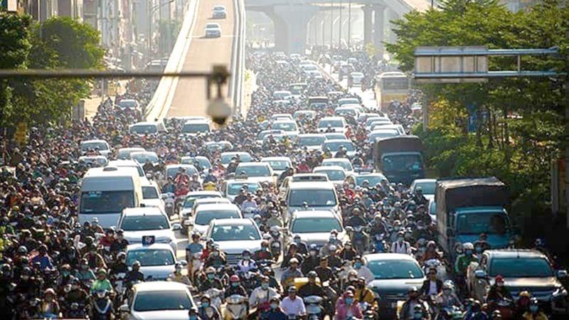 Hà Nội phân luồng giao thông tại các điểm nóng ùn tắc