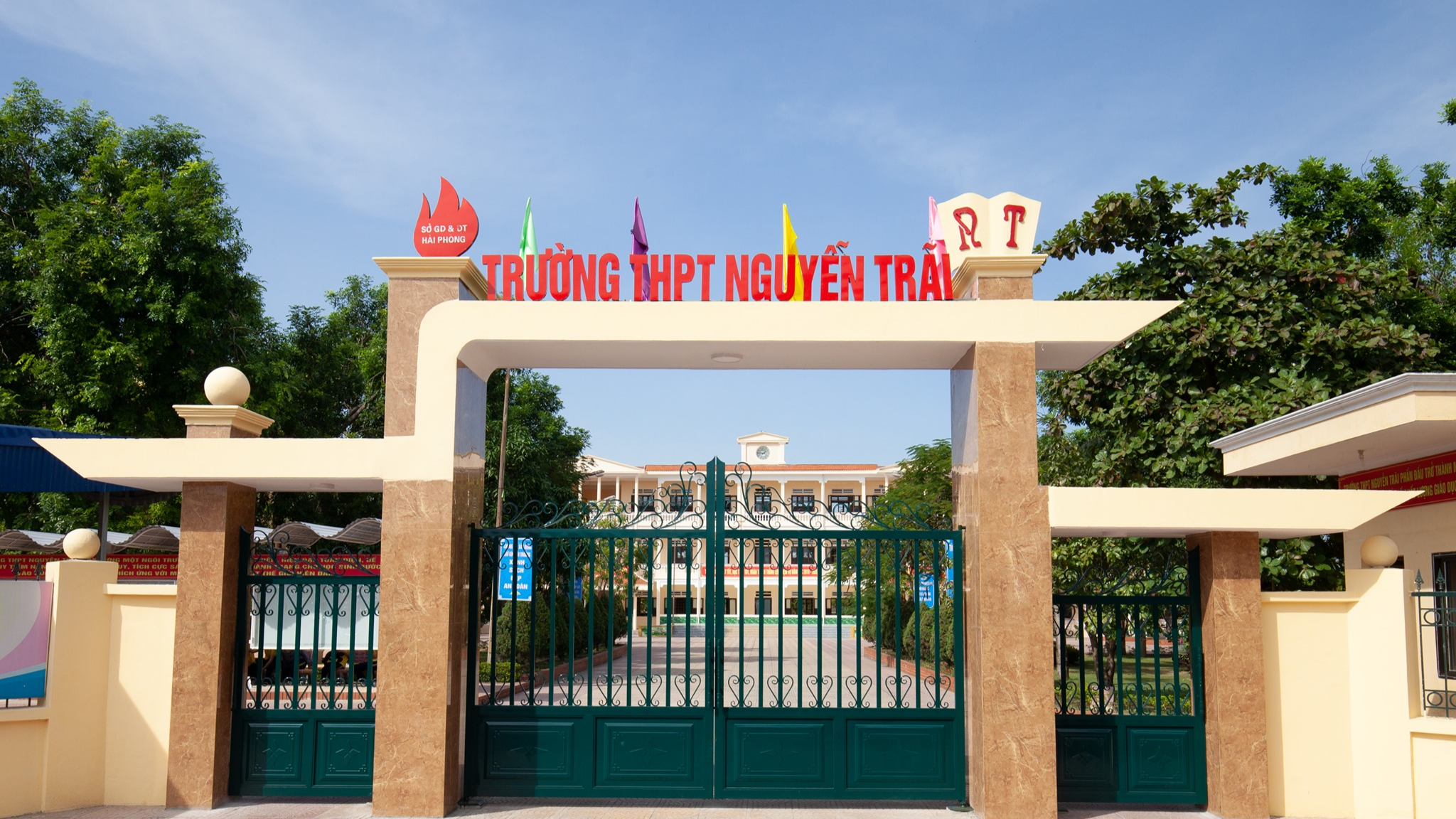 Hải Phòng Khởi tố bị can đối với Nguyễn Thị Phương Hoa nguyên Hiệu trưởng Trường THPT Nguyễn Trãi