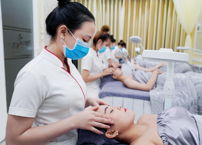 Lâm Đồng Xử phạt loạt cơ sở dịch vụ thẩm mỹ, spa và mắt kính vi phạm về điều kiện hành nghề