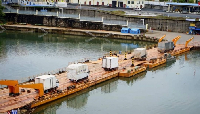 Vải thiều tươi lần đầu tiên được xuất khẩu qua cửa khẩu Móng Cái