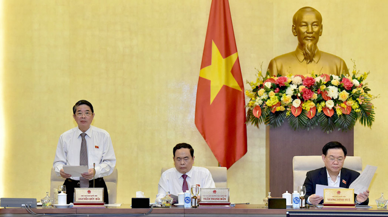 Ủy ban Thường vụ Quốc hội thông qua chuyển đổi hàng ngàn hecta đất làm cao tốc Bắc - Nam