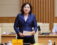 Thống đốc Nguyễn Thị Hồng nói gì về dư nợ tín dụng và trái phiếu doanh nghiệp liên quan đến kinh doanh <a style='color:#222' onclick='ga('send', 'event', 'trendings desktop', 'click','bất động sản',1.00, {'nonInteraction': 1});' href='/kinh-te/bat-dong-san.html'>bất động sản</a>