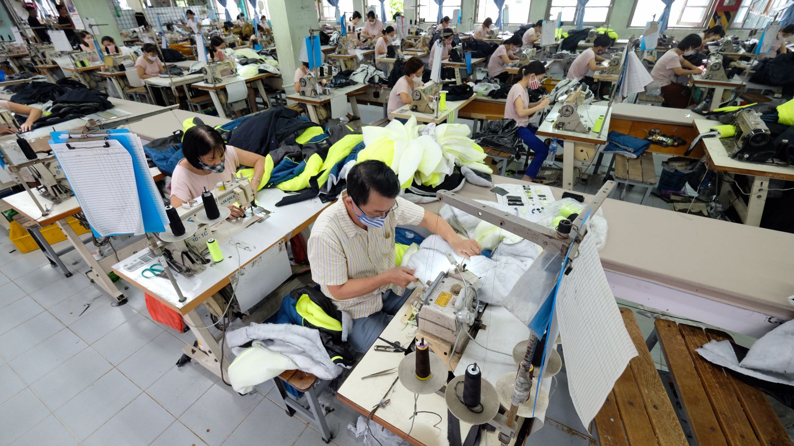 CIEM dự báo 2 kịch bản tăng trưởng kinh tế Việt Nam năm 2022