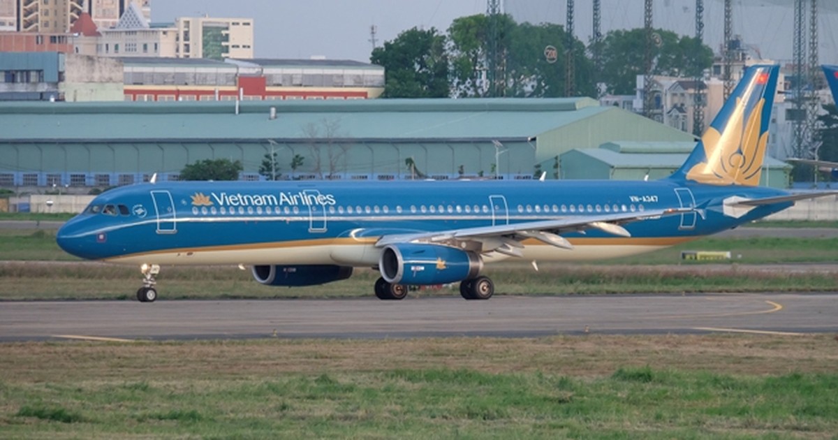 Máy bay Vietnam Airlines hạ cánh khẩn cấp tại Đà Nẵng vì sự cố động cơ