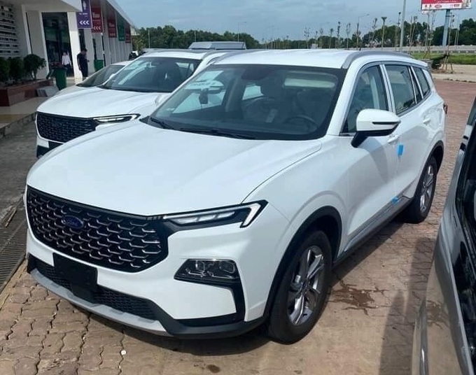 Cận cảnh Ford Territory 2022 tại Việt Nam, trang bị như xe sang
