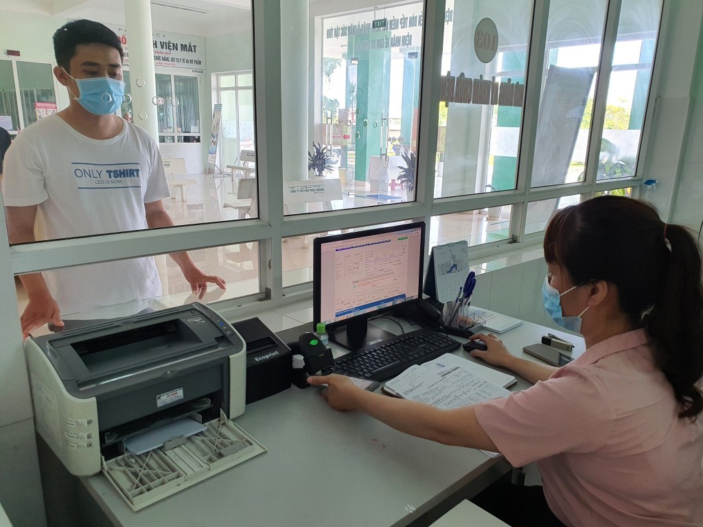 Hà Nội phấn đấu sử dụng CCCD gắn chip để khám, chữa bệnh theo BHYT từ ngày 158