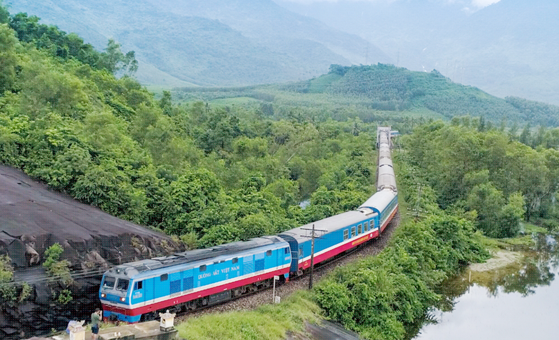 Tăng thêm nhiều chuyến tàu khách đến các điểm du lịch dịp lễ Quốc khánh 29