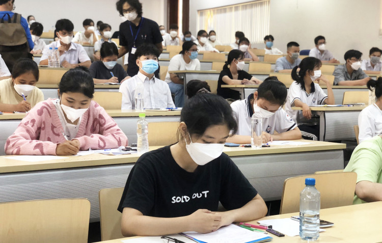 Bộ GDĐT Không được yêu cầu thí sinh trúng tuyển xác nhận nhập học trước 16-9