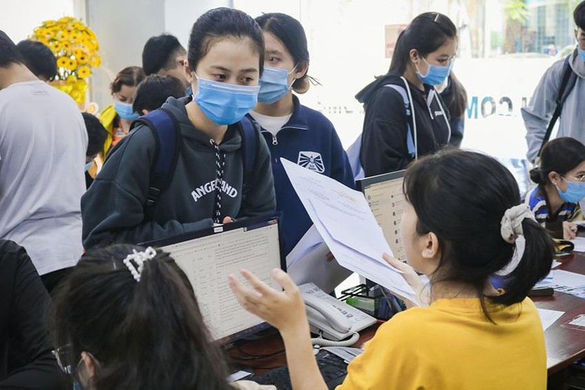 Lùi lịch nộp lệ phí đăng ký xét tuyển đại học do sự cố thanh toán