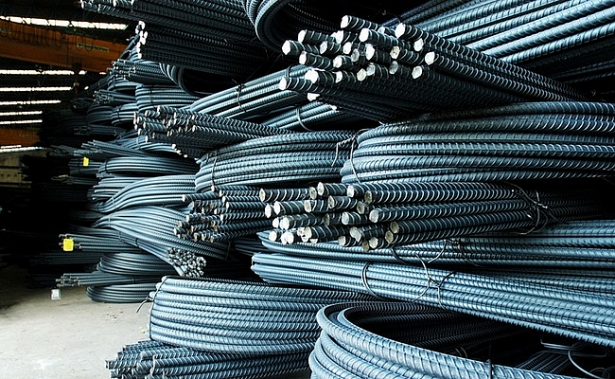 Loạt doanh nghiệp thông báo hạ giá thép xây dựng lần thứ 15 liên tiếp
