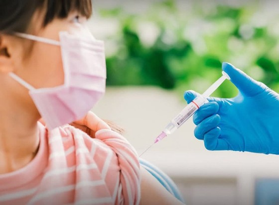 Bộ Y tế 15,1 triệu mũi vaccine phòng COVID-19 được tiêm cho trẻ từ 5 -11 tuổi