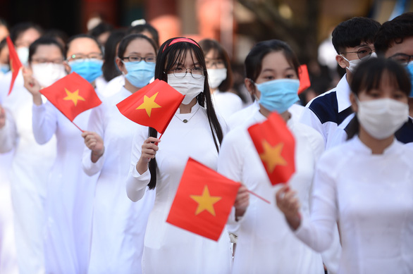 Học sinh cả nước tựu trường năm học mới 2022 - 2023