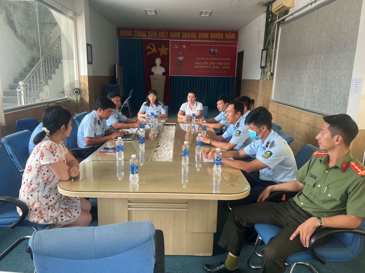 An Giang Hàng loạt cây xăng hết hàng, đầu mối xăng dầu bị mời làm việc