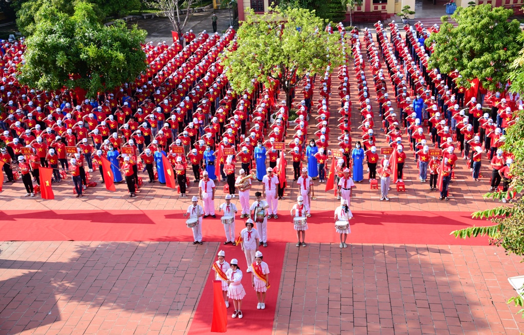 Sáng nay (59), gần 23 triệu học sinh hân hoan khai giảng năm học mới