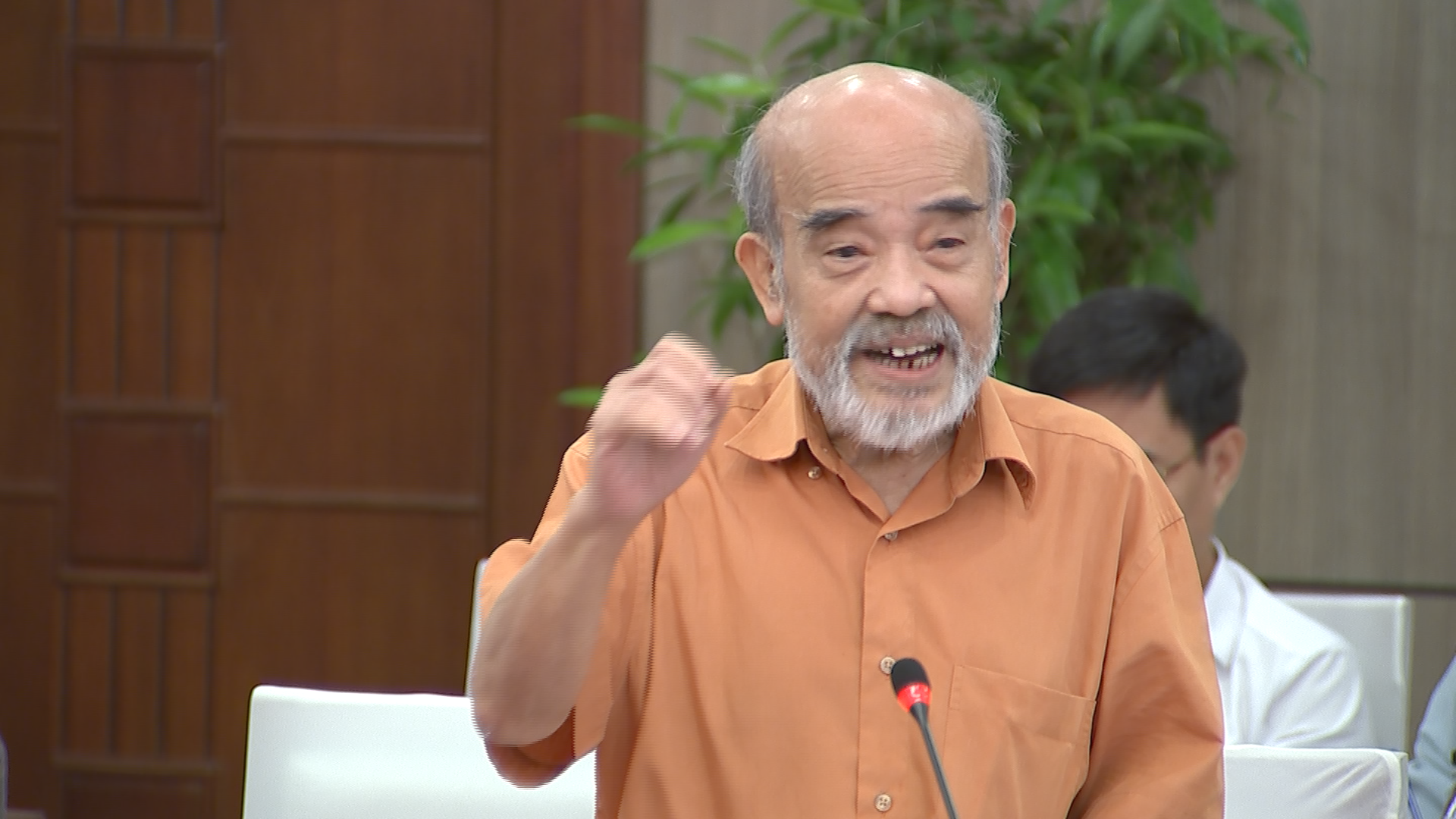 GS.TS Đặng Hùng Võ Đấu giá chỉ dành cho những nhà đầu tư nhiều tiền, không thu lợi cho Nhà nước