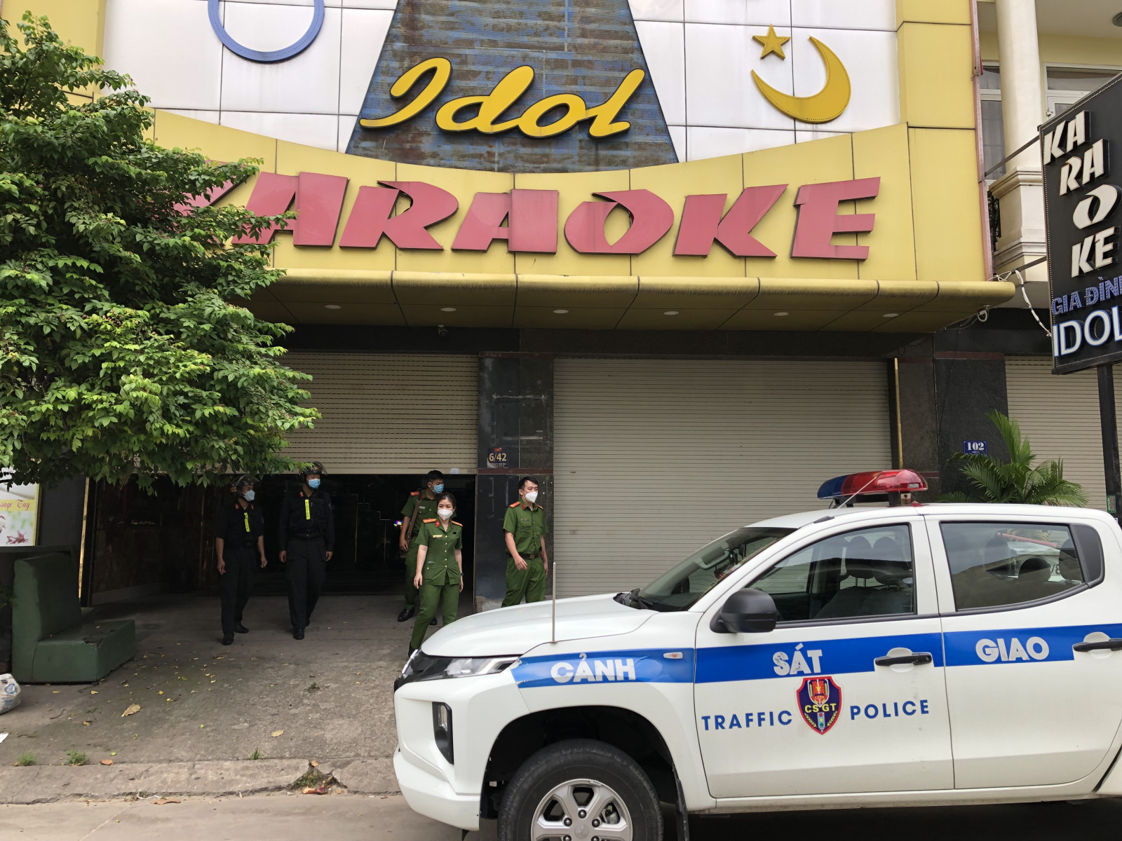 Bình Dương Ra quân kiểm tra an toàn phòng cháy phát hiện hàng chục quán karaoke hoạt động chưa đủ điều kiện