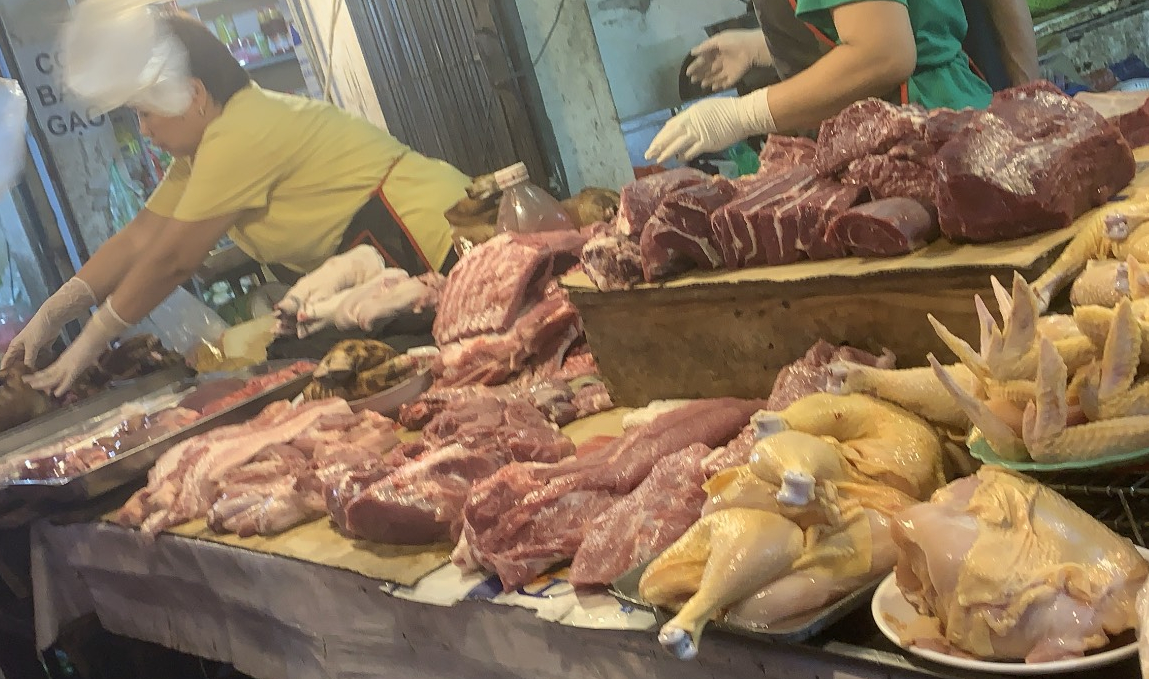 Thịt heo nội vẫn “hút” người tiêu dùng hơn thịt nhập khẩu