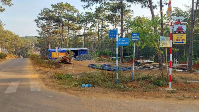 Kon Tum Cách tất cả chức vụ trong Đảng đối với Chủ tịch huyện Kon Plông