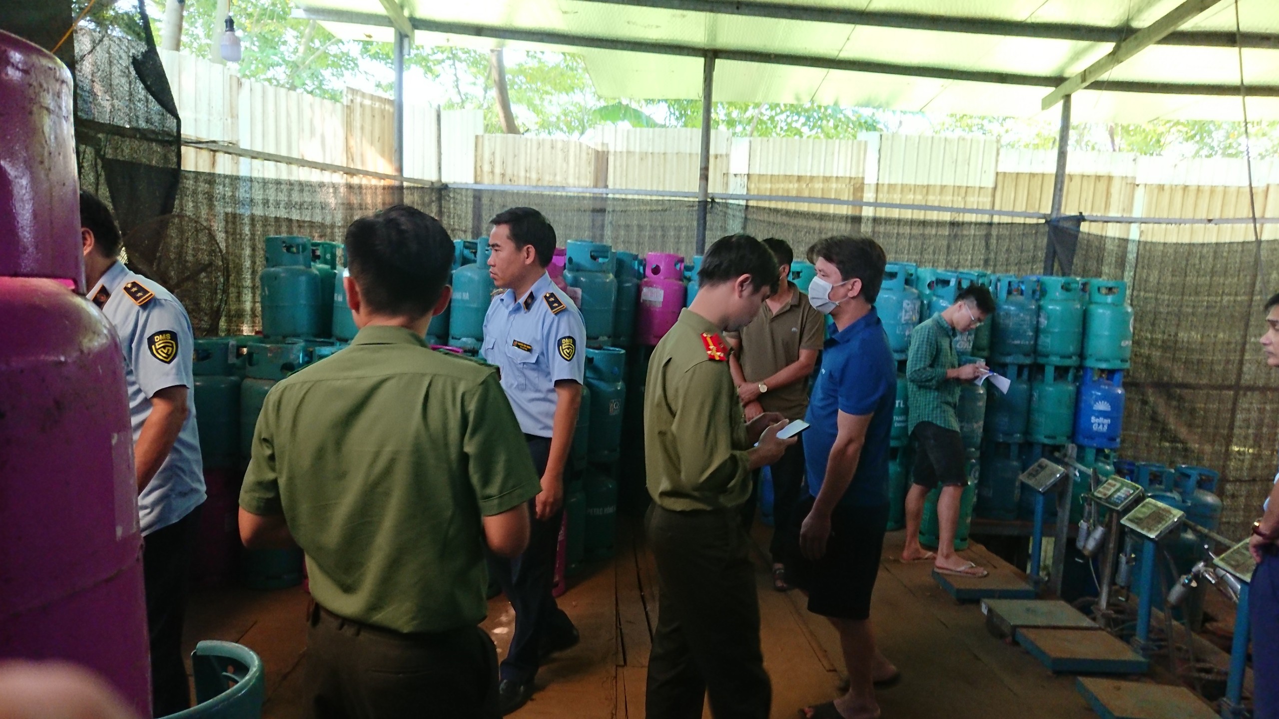 Bắc Giang phát hiện cơ sở san, chiết, nạp LPG trái phép