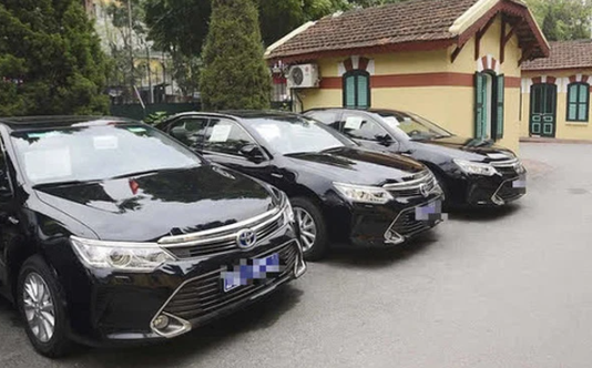 Bộ Tài chính đề xuất nâng mức mua ô tô công lên 1,6 tỷ đồngchiếc