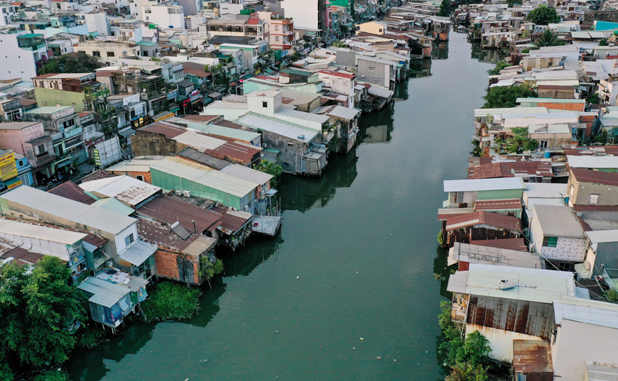 TP. HCM thành lập Tổ công tác triển khai các dự án cải tạo chung cư, di dời nhà ven kênh rạch
