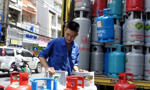 Giá gas giảm mạnh hơn 18.500 đồngbình