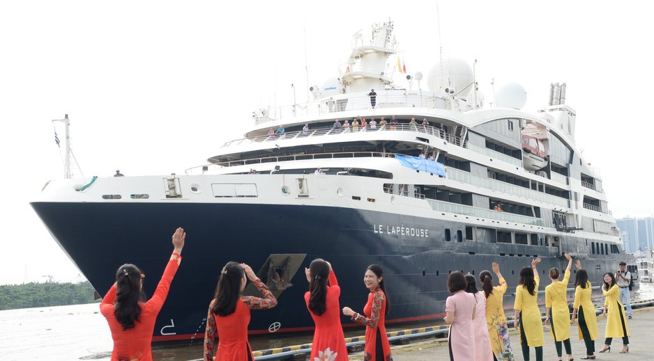 Tàu Le Lapérouse trở lại Việt Nam sau 2 năm du lịch đường biển tạm ngưng do Covid-19