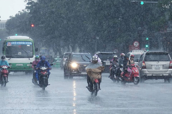 Dự báo thời tiết hôm nay 410 Mưa lớn kéo dài ở khu vực Trung Bộ, Tây Nguyên và Nam Bộ