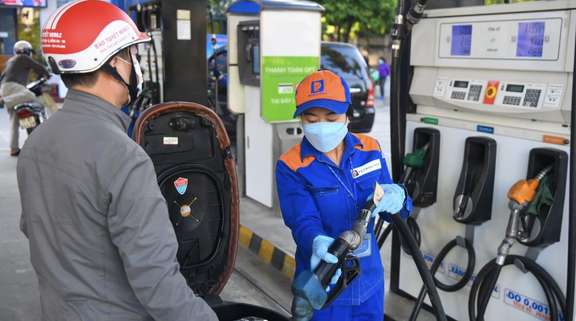 Việt Nam nhập hơn 6,5 triệu tấn xăng dầu trong 9 tháng