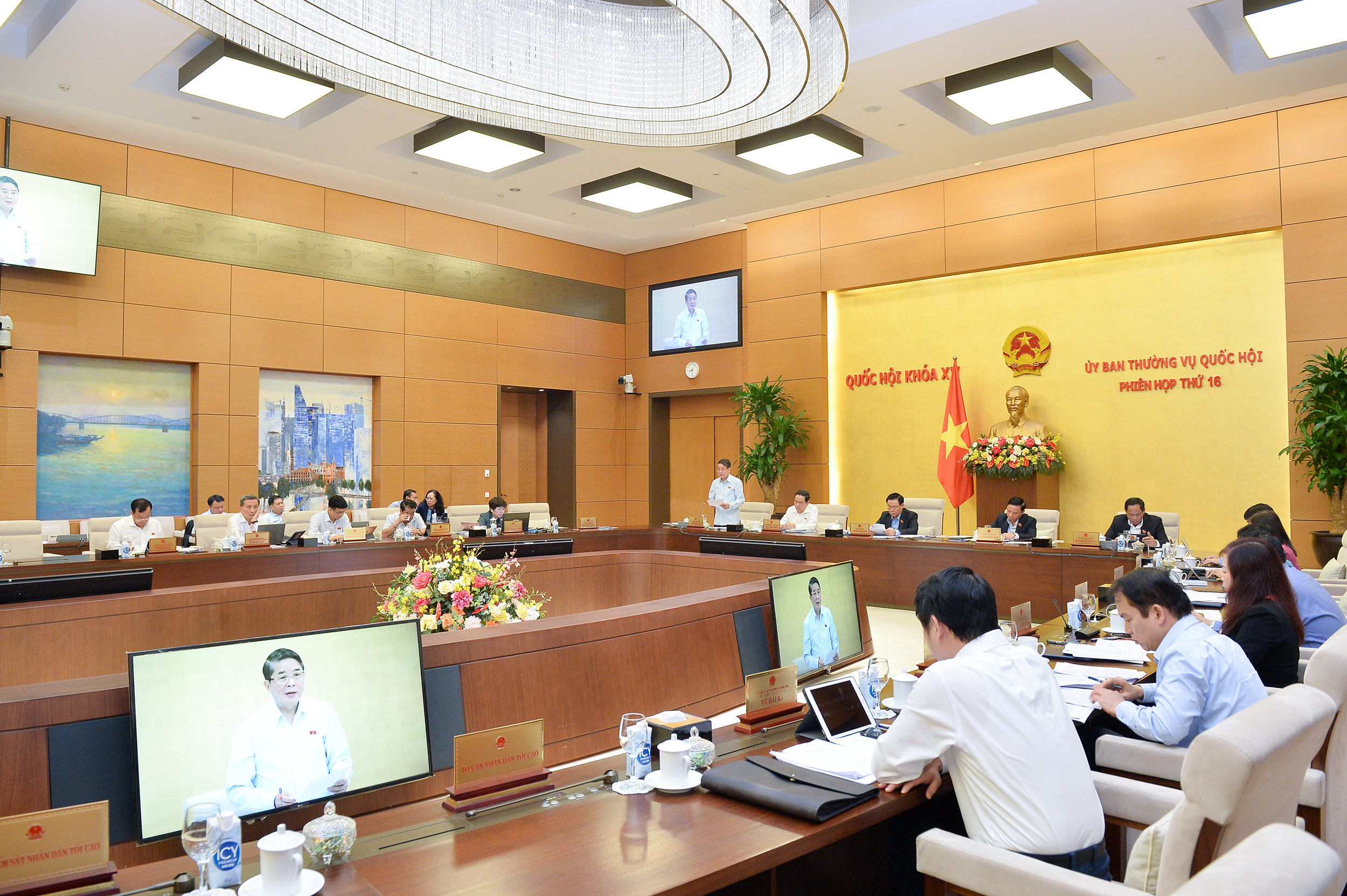 Trình Quốc hội cho TP.HCM thí điểm cơ chế đặc thù thêm 1 năm