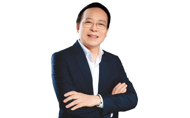 Nghệ nhân “đẽo ngọc” cho đời