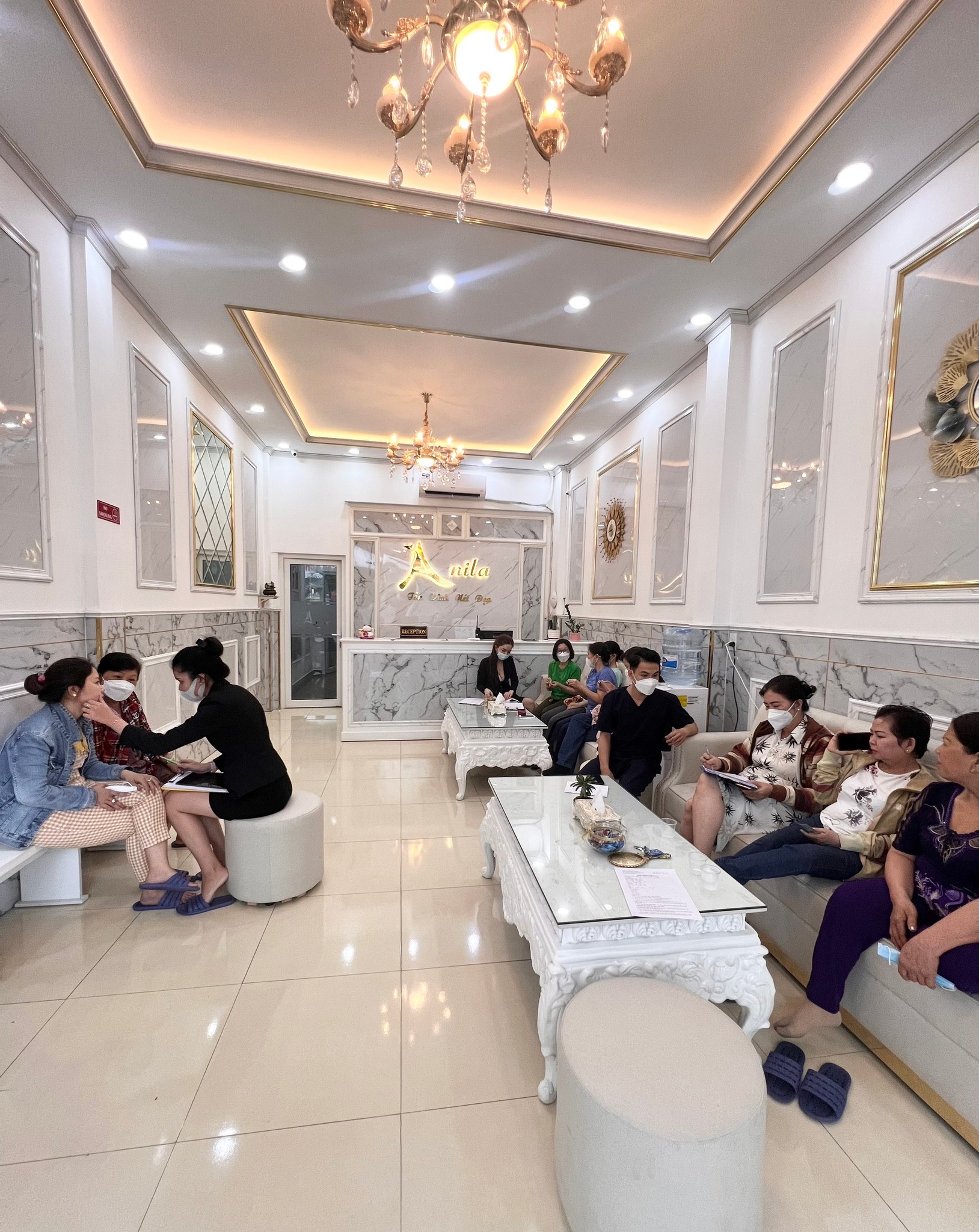 Viện thẩm mỹ Y khoa Anita bị đình chỉ hoạt động, 2 nhân viên bị xử phạt