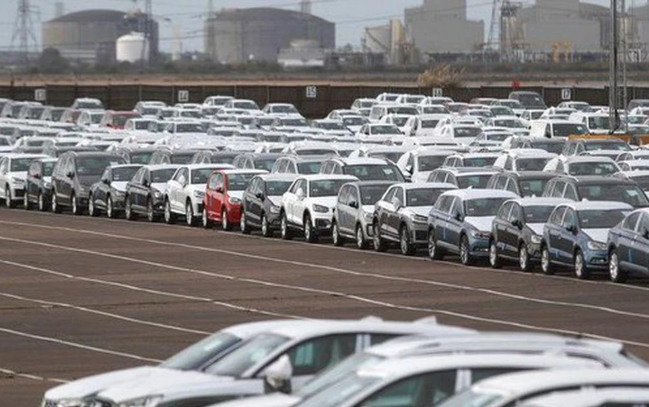  Lượng ô tô nguyên chiếc nhập khẩu về Việt Nam tăng mạnh trong 10 tháng