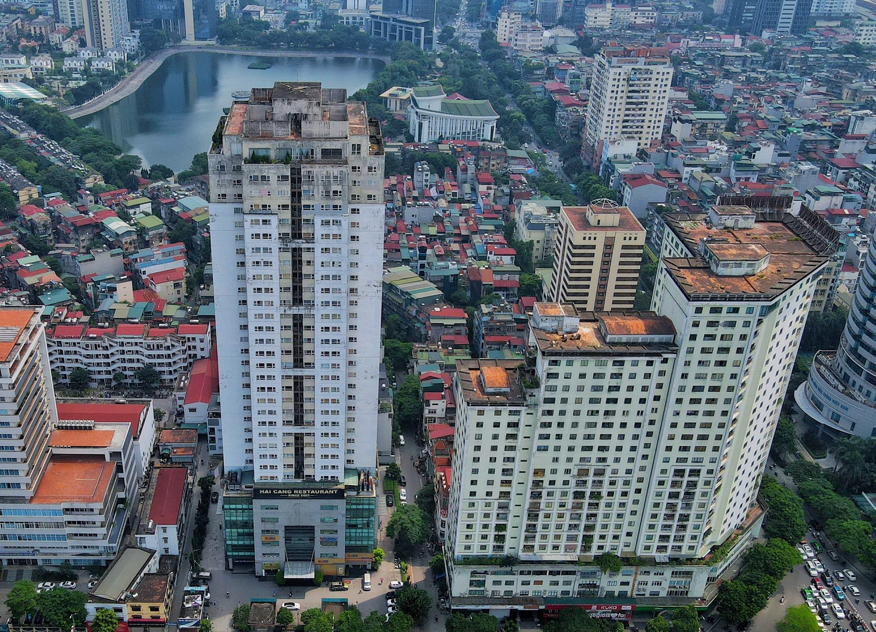 Hà Nội rút giấy phép, phá dỡ các khu chung cư, nhà cao tầng xây dựng trái phép vi phạm phòng cháy 