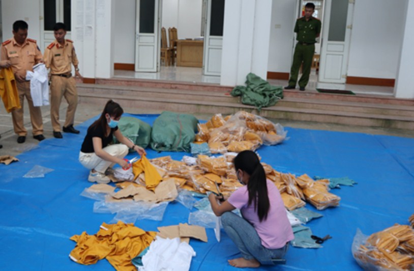 Phú Thọ Tiêu hủy hơn 1.500 sản phẩm hàng hóa giả mạo nhãn hiệu YODY