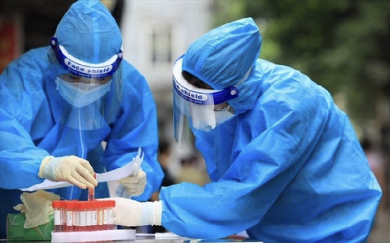 Ngày 2810, có 641 ca COVID-19 mới, Ninh Bình bổ sung 1.907 F0