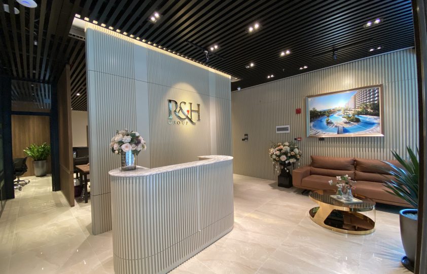 Tập đoàn RH Bức tranh tài chính tiềm ẩn nhiều rủi ro