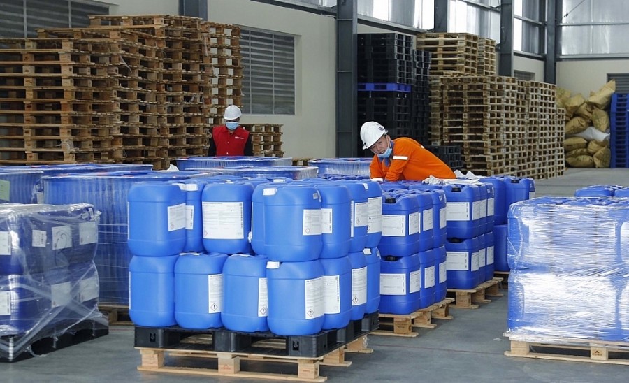 Giấy phép sản xuất, kinh doanh hóa chất lĩnh vực công nghiệp có thời hạn 5 năm