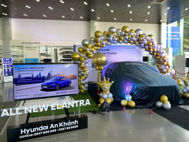 Những mẫu xe Hyundai Stargazer, Elantra, Creta thế hệ hoàn toàn mới tại showroom Hyundai An Khánh