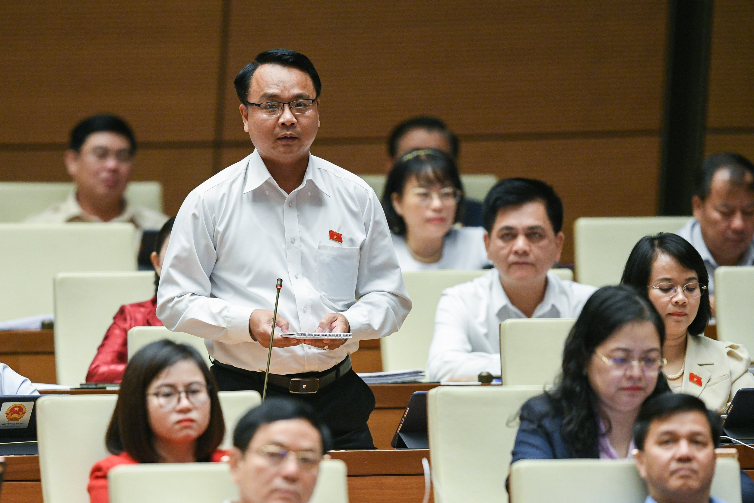 ĐBQH Thanh tra kết luận không có khuyết điểm sai phạm, nhưng Ủy ban KTTW vào thì xử lý hình sự