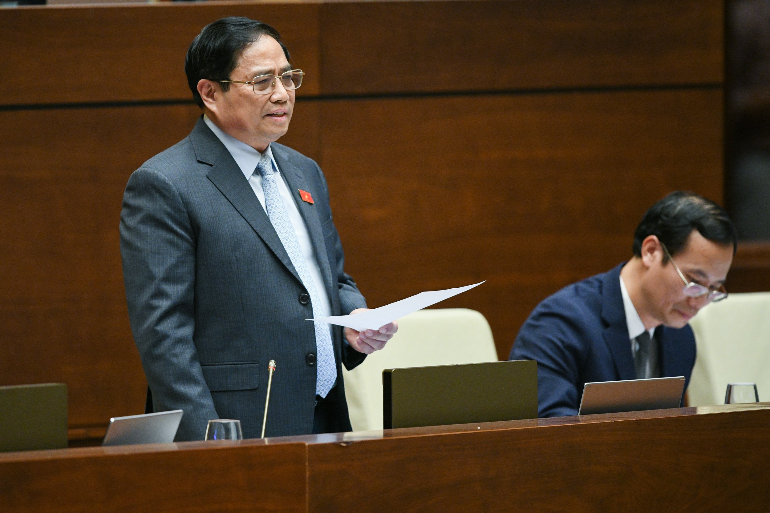 Giá và nguồn cung xăng dầu biến động nhanh Tình hình không bình thường đáng lẽ phải có biện pháp khác thường