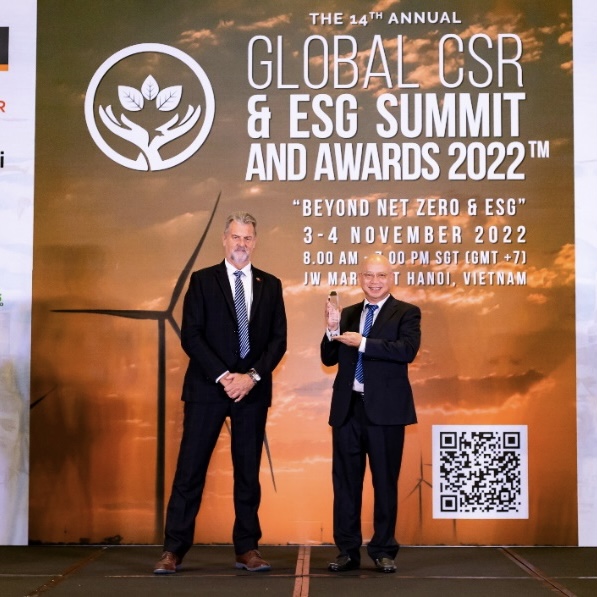 Vinamilk được nhận giải thưởng quốc tế cho những nỗ lực thúc đẩy CRS và ESG tại Việt Nam