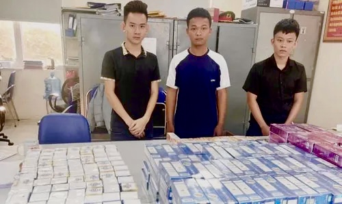 Bắt giữ nhóm đối tượng buôn bán số lượng lớn thực phẩm chức năng giả