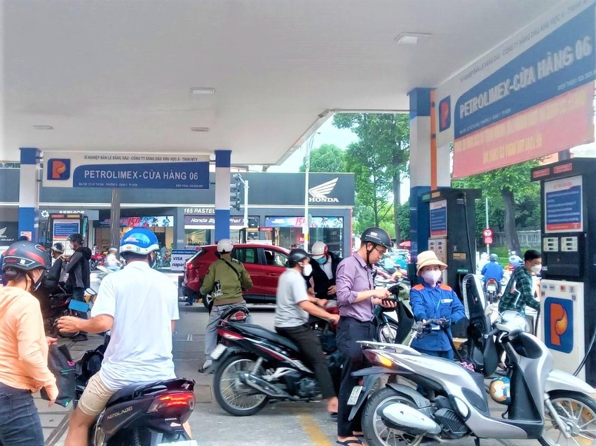 Dự kiến tăng chi phí định mức để tính giá cơ sở xăng dầu từ 1111