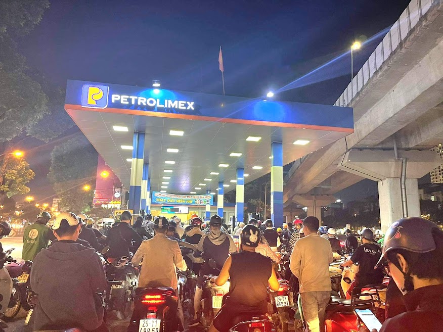 Ngân hàng Nhà nước yêu cầu đáp ứng đủ vốn cho doanh nghiệp đầu mối kinh doanh xăng dầu