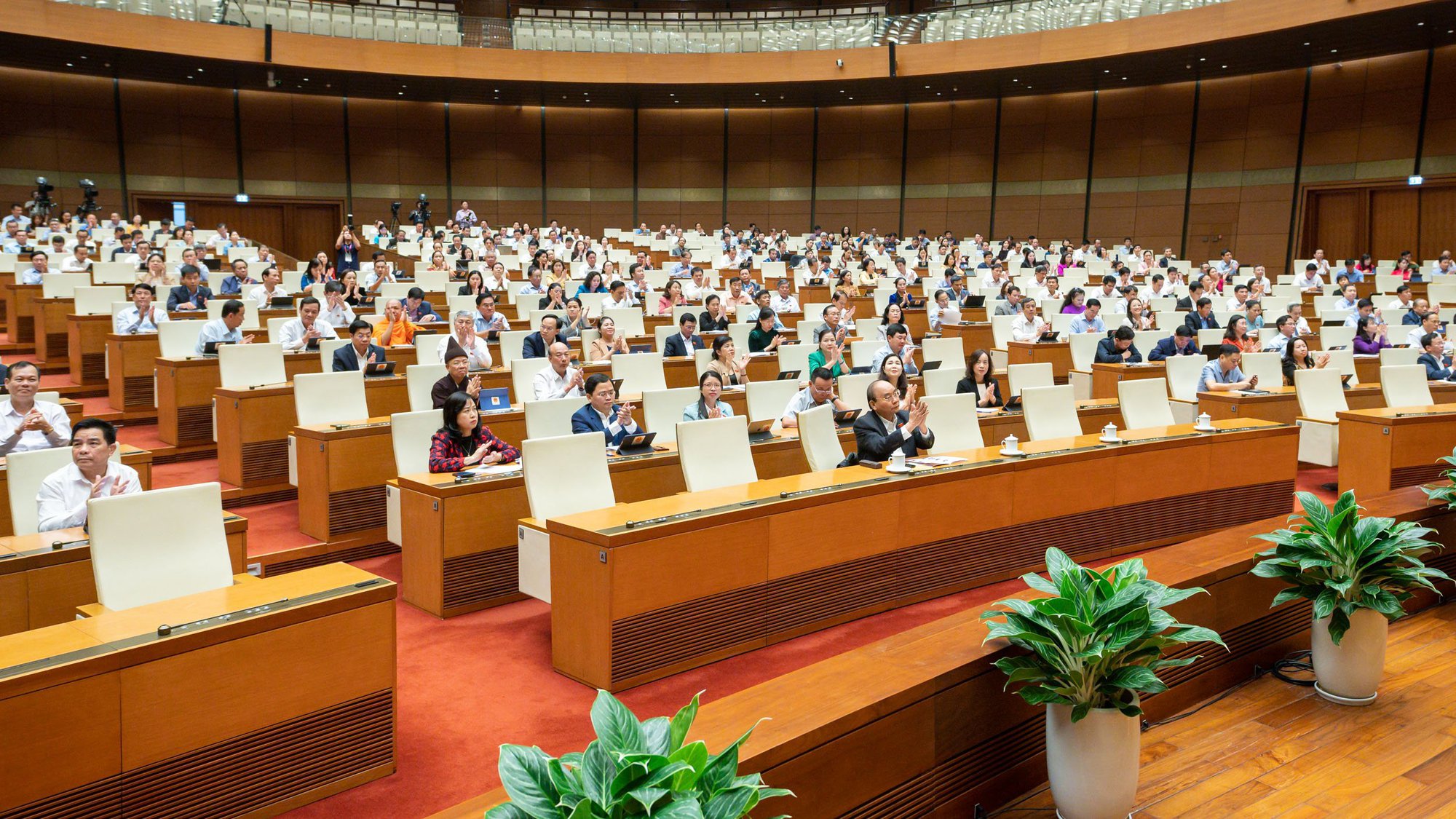 Quốc hội chốt mục tiêu tăng trưởng GDP năm 2023 đạt 6,5%