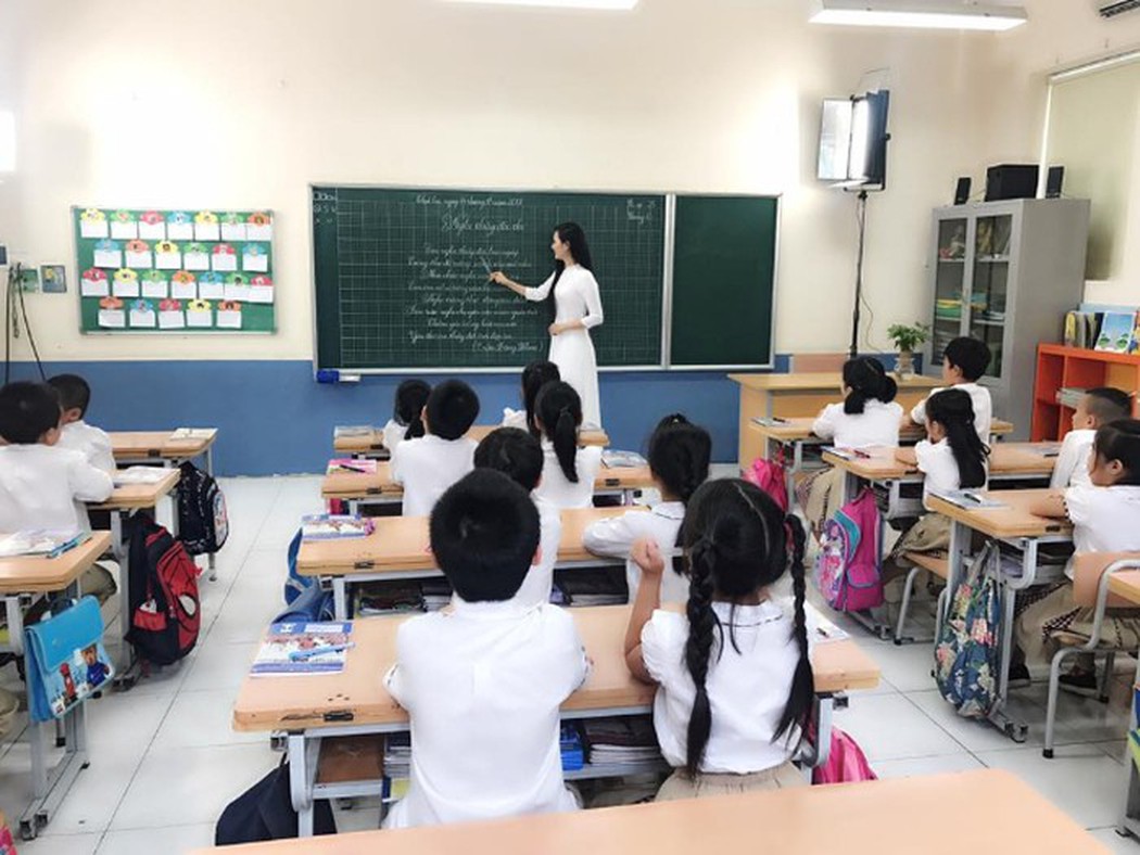 Tăng lương cơ sở lên 1,8 triệu, lương giáo viên tiểu học cao nhất là bao nhiêu