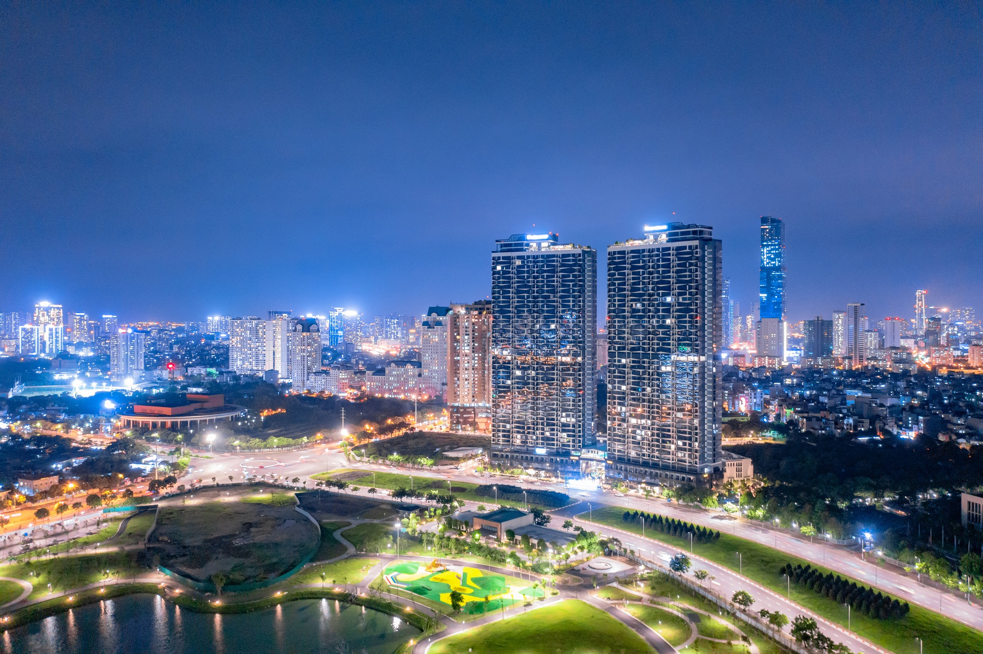 Nhà đầu tư sành sỏi “bỏ tiền” vào đâu