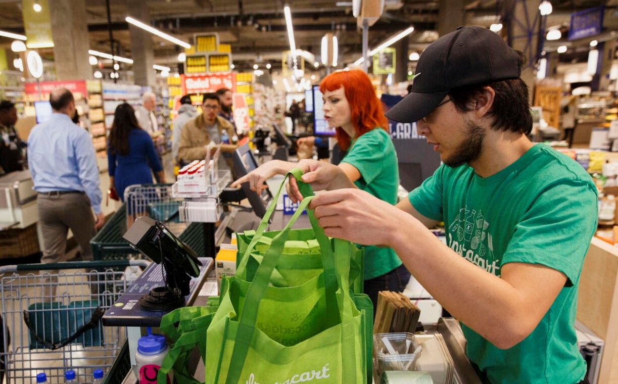 Dự báo hàng tiêu dùng và triển vọng bán lẻ năm 2023